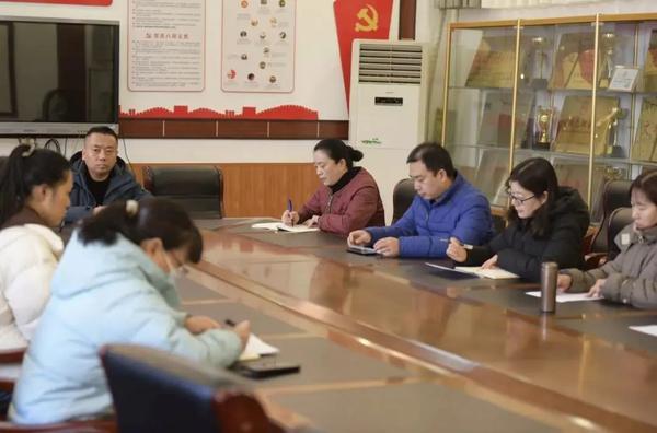 寒炉温美酒 冻笔写新诗 (1)